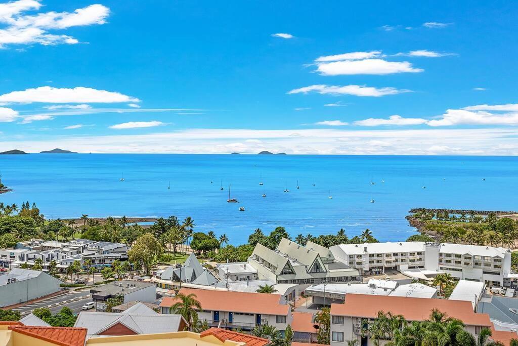 Aqua Vista Appartement Airlie Beach Buitenkant foto