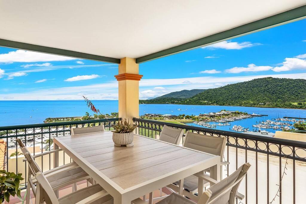 Aqua Vista Appartement Airlie Beach Buitenkant foto