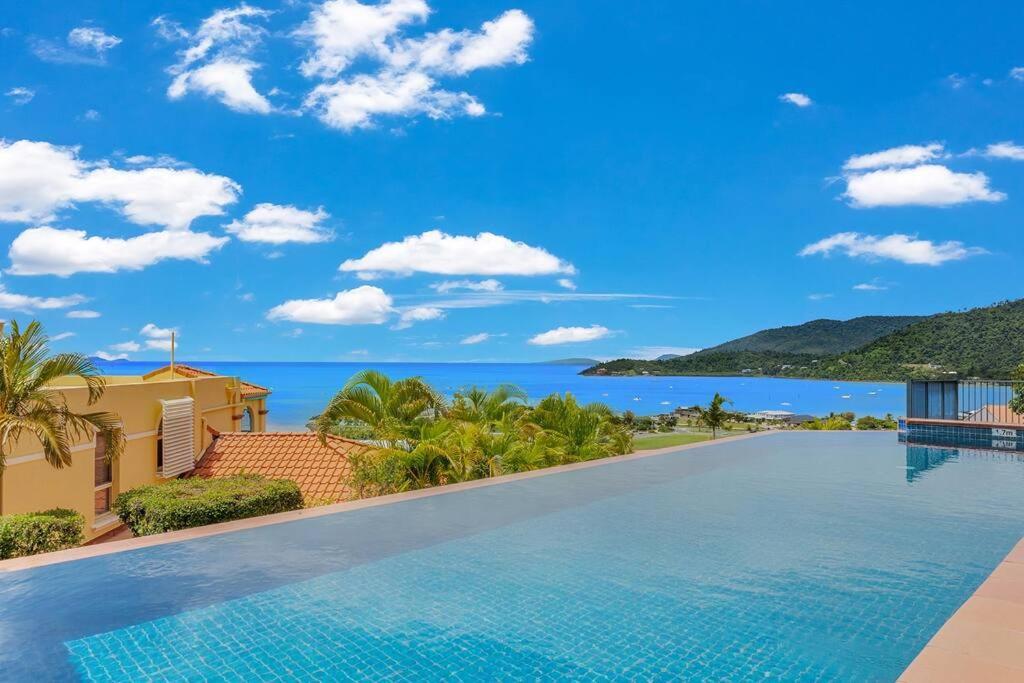 Aqua Vista Appartement Airlie Beach Buitenkant foto