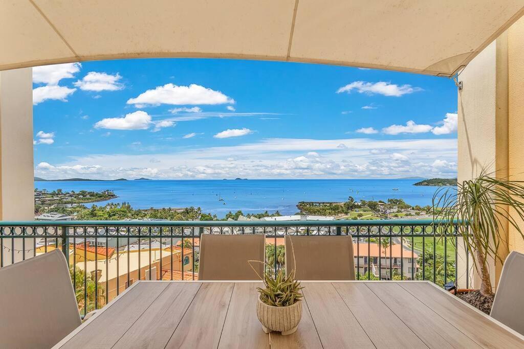 Aqua Vista Appartement Airlie Beach Buitenkant foto